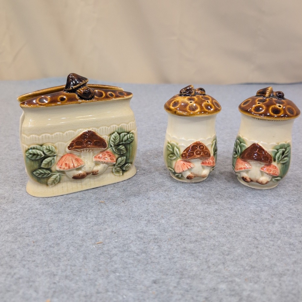 Vintage Mushroom Ceramic Napkin Holder Salt and Pepper Shakers Set Made in Japan